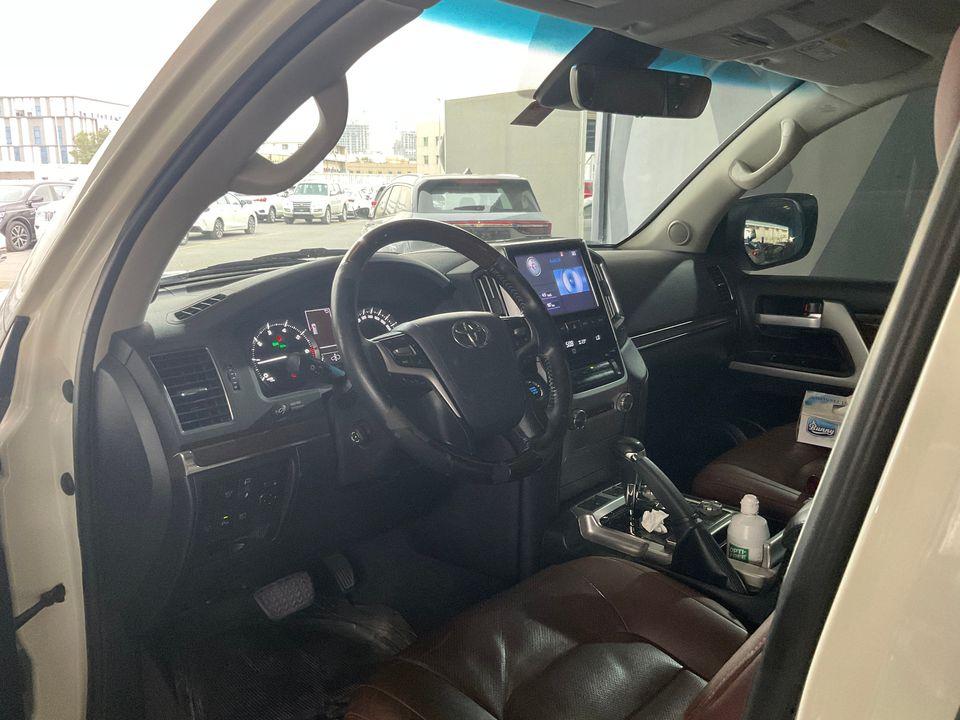 Toyota Land Cruiser VXR   Guaranteed Warranty   0 Down Payment