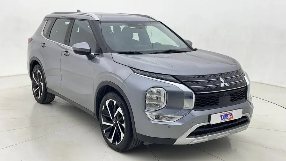 Mitsubishi Outlander 2024 HIGHLINE WITH SUNROOF   AED 1345/Month   0 DP   30 Day Return   Warranty