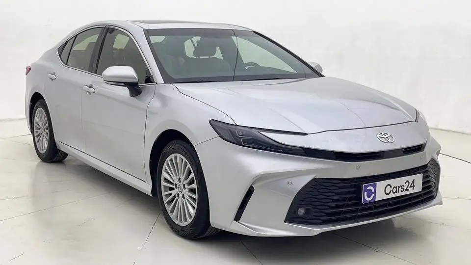 Toyota Camry XLE 2.5L 2025 XLE AED 1456/Month 0 DP 30 Day Return Warranty Service History