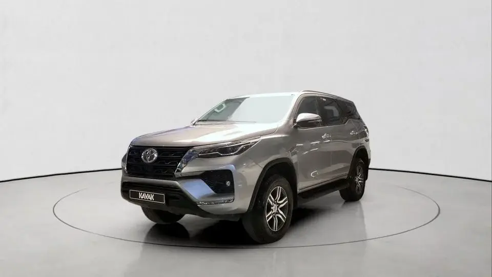 Toyota Fortuner 4.0 4WD AUTO 7STR GXR RA/RB   Guaranteed Warranty   0 Down Payment