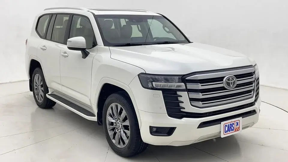 Toyota Land Cruiser GXR 4.0L 2024 GXR   AED 3363/Month   0 DP   30 Day Return   Warranty   Service History