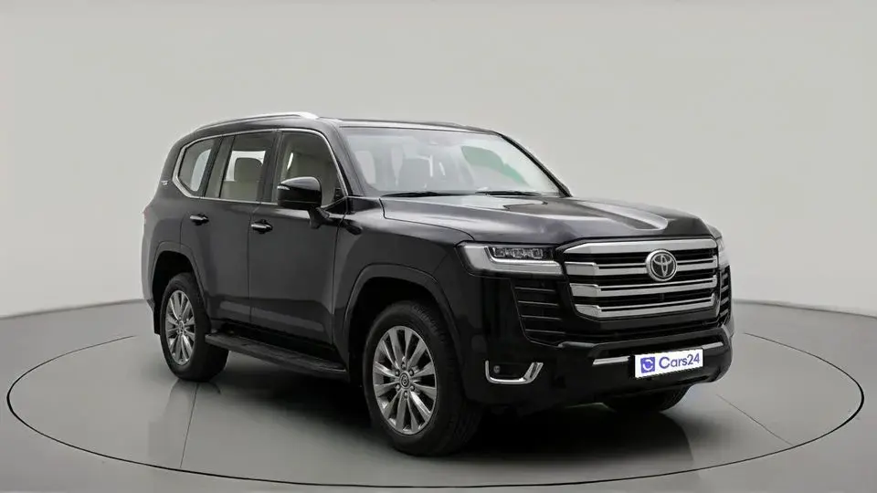 Toyota Land Cruiser GXR 4.0L 2024 GXR   AED 3373/Month   0 DP   30 Day Return   Warranty