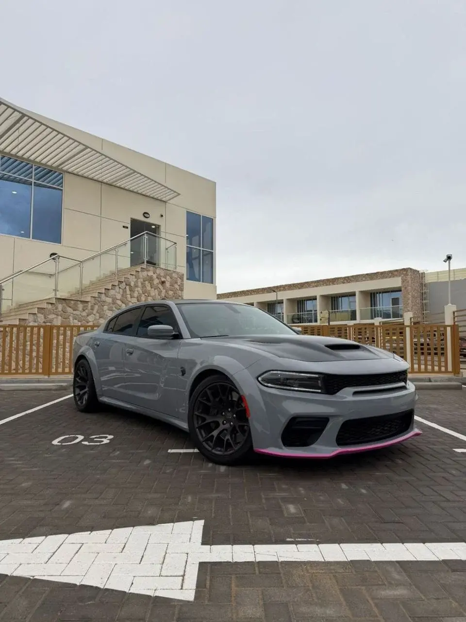 Dodge Charger SRT Hellcat 6.2L (717 HP)