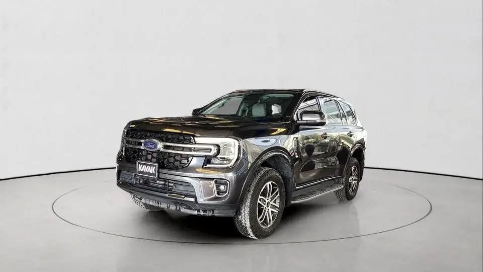 Ford Everest 2.3 XLT 4WD AUTO LTHR OFF ROAD 18 ALW   Guaranteed Warranty   0 Down Payment