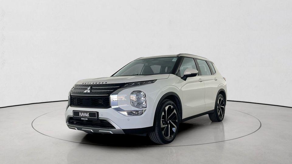 Mitsubishi Outlander Highline + Synthetic leather   Guaranteed Warranty   0 Down Payment