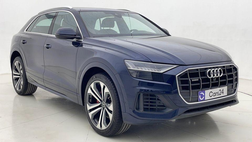 Audi Q8 55 TFSI quattro S-Line sports & Black Gloss package 3.0L (340 HP) 2023 55 TFSI QUATTRO   AED 3208/Mo