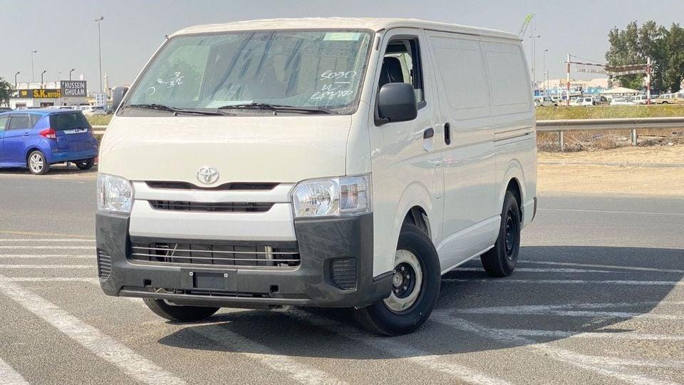 Toyota Hiace Toyota Hiace 2.5 Diesel M/T Cargo