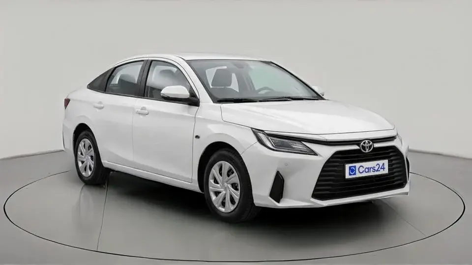Toyota Yaris Mid 1.3L Sedan 2024 E   AED 669/Month   0 DP   30 Day Return   Warranty