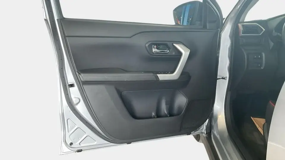 Toyota Raize 1.2L E E   Guaranteed Warranty   0 Down Payment