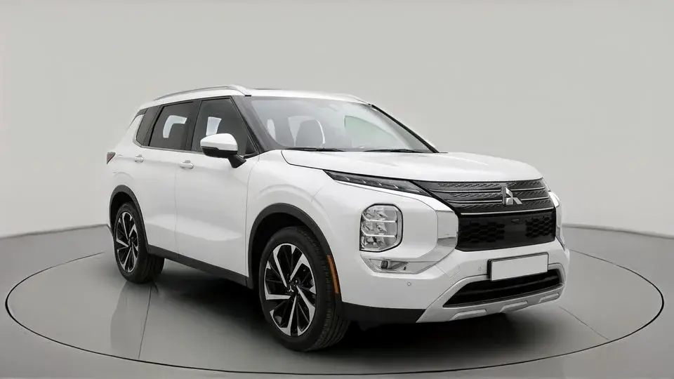 Mitsubishi Outlander 2024 GLX HIGHLINE SYNTHETIC LEATHER 4WD   AED 1332/Month   0 DP   30 Day Return   Warranty