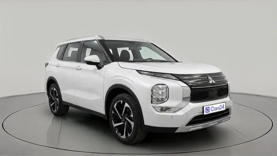 Mitsubishi Outlander 2024 GLX HIGHLINE SYNTHETIC LEATHER 4WD   AED 1254/Month   0 DP   30 Day Return   Warranty