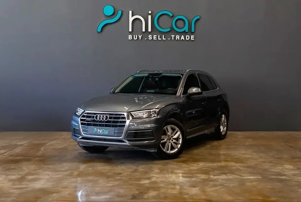 Audi Q5 45 TFSI Quattro Design 2.0L 1,628 pm • 0% Downpayment • • 1 Year Warranty