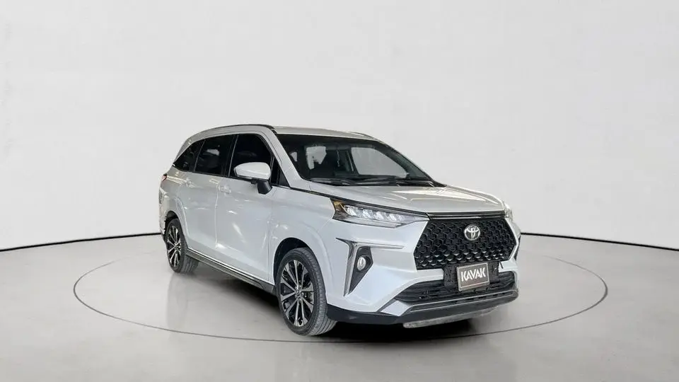 Toyota Veloz 1.5 GX AUTO   Guaranteed Warranty   0 Down Payment