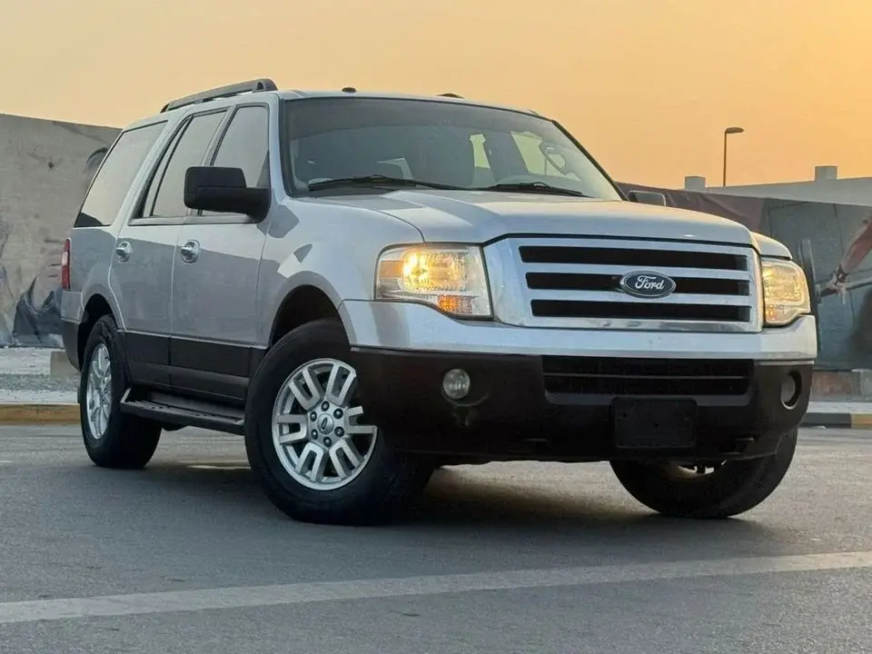 Ford Expedition 7 seats No. 2, GCC specs