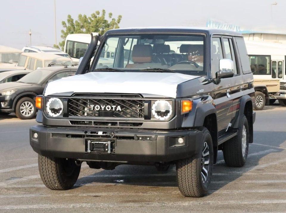 Toyota Land Cruiser 70 Toyota Land Cruiser LC76 2.8 AT 2026