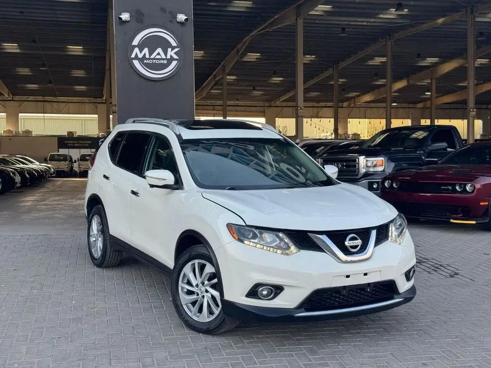 Nissan Rogue SL / 2.5L V4 / PANORAMIC SUNROOF / AWD / 360 CAMERA / 7 SEATS / REAR AC