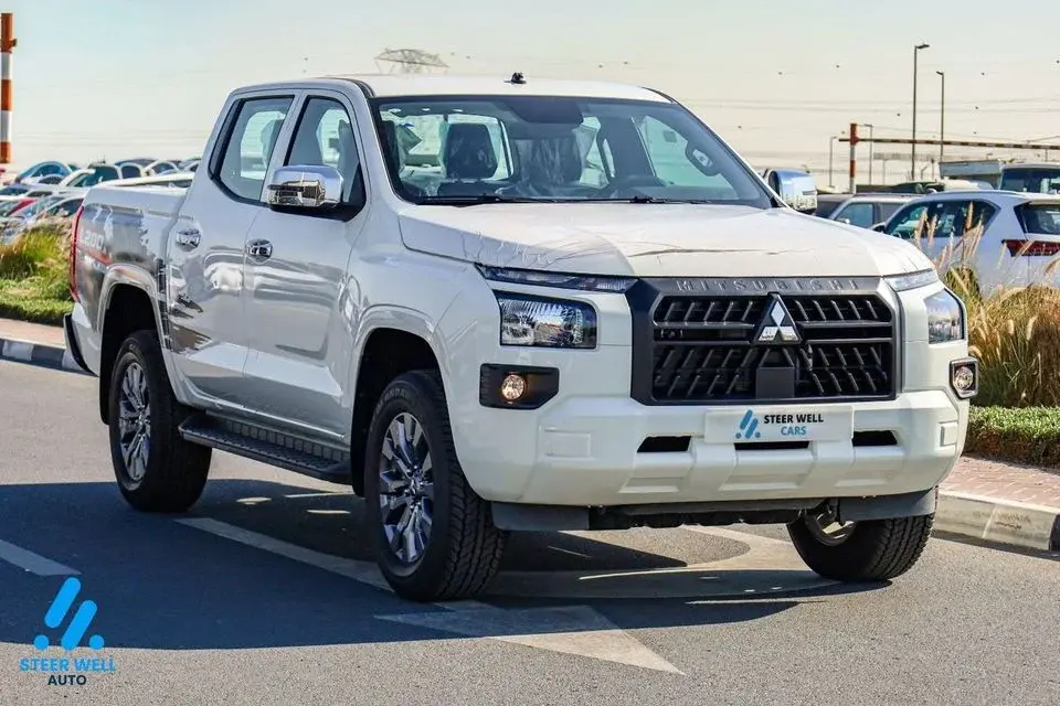 Mitsubishi L200 GLS 2026 2.4L Petrol 4x4 Manual Chrome Edition