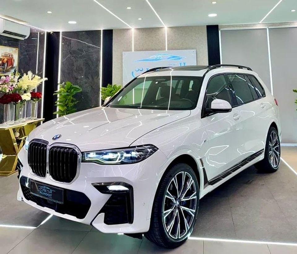 BMW X7 40i M Sport Pure 3.0L (335 HP) AMAZING 7 SEATS RADAR TOP RANGE ACCIDENT FREE GCC
