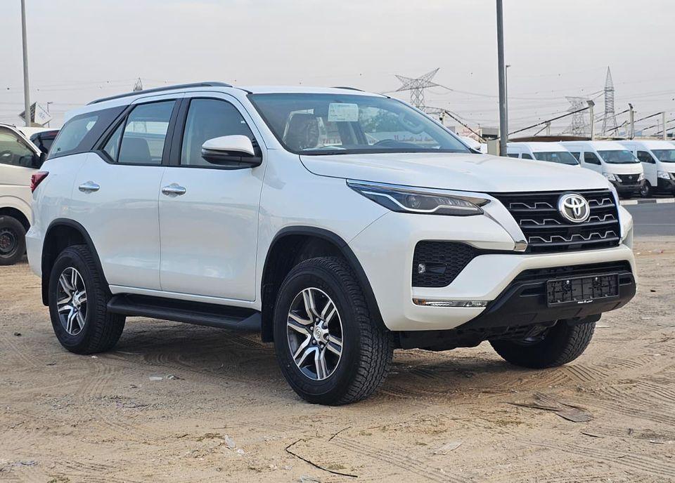 Toyota Fortuner 4.0 GXR V6 2026MODEL WHITE INSIDE BURGUNDY