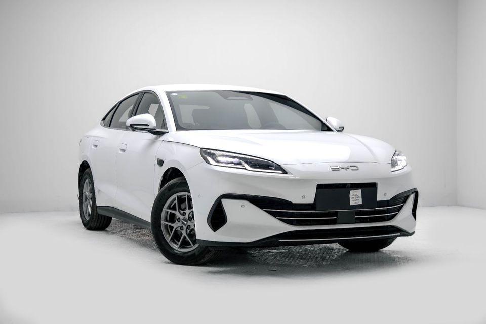 BYD Seal 06 DM-i ID Luxury 1.5L - White Inside Grey Export Only