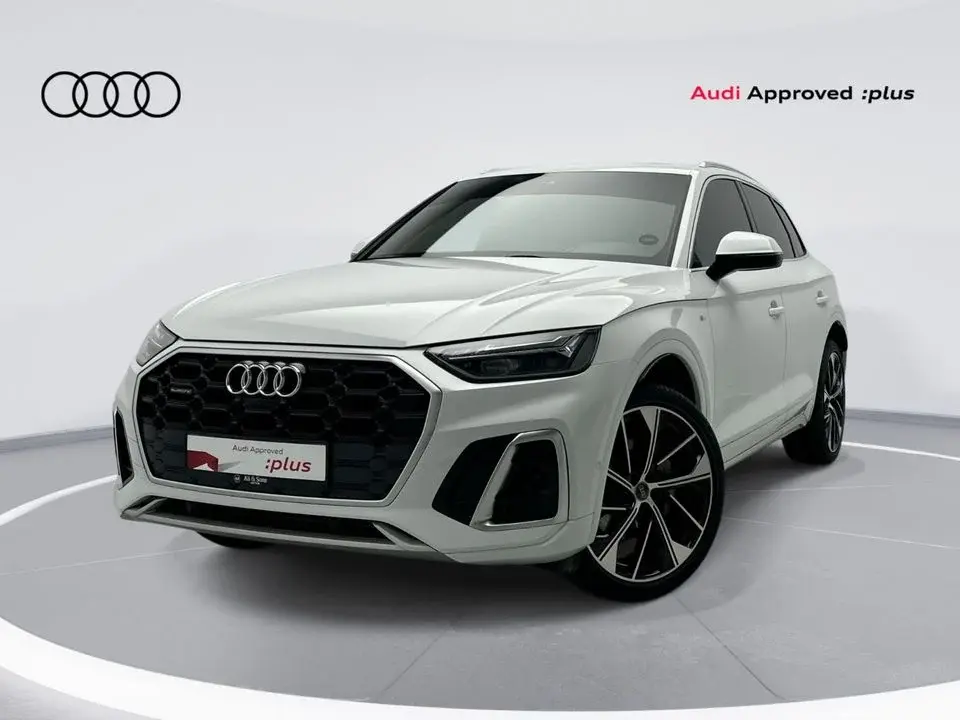 Audi Q5 45 TFSI Quattro Design 2.0L Q5 S line 45 TFSI quattro 249hp (Ref# 38686)