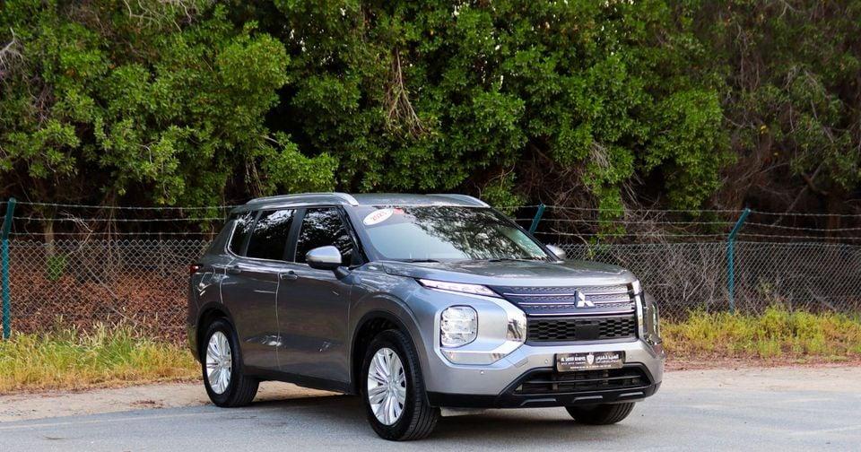 Mitsubishi Outlander GLX Basic 2.4L (5 Seater) ميتسوبيشي أوتلاندر 2023 خليجي GLS 2.4L (5 Seater) بحالة ممتازة