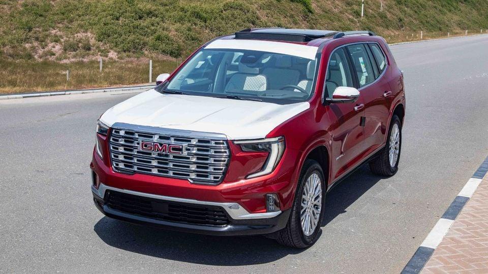 GMC Acadia DENALI 2.5L SUV AWD 2024 For Local Registration +10%