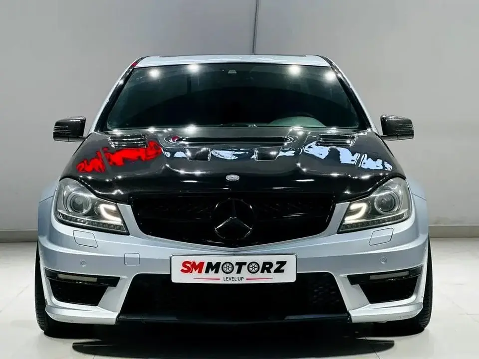 Mercedes-Benz C 63 AMG Edition 507 6.2L