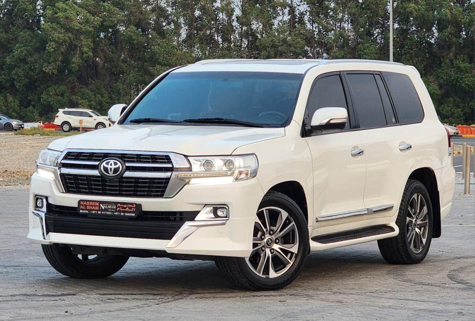 Toyota Land Cruiser TOYOTA LAND CRUISER GXR V6 MODEL 2015 UPGRADE 2021 PRICE 89000 AED