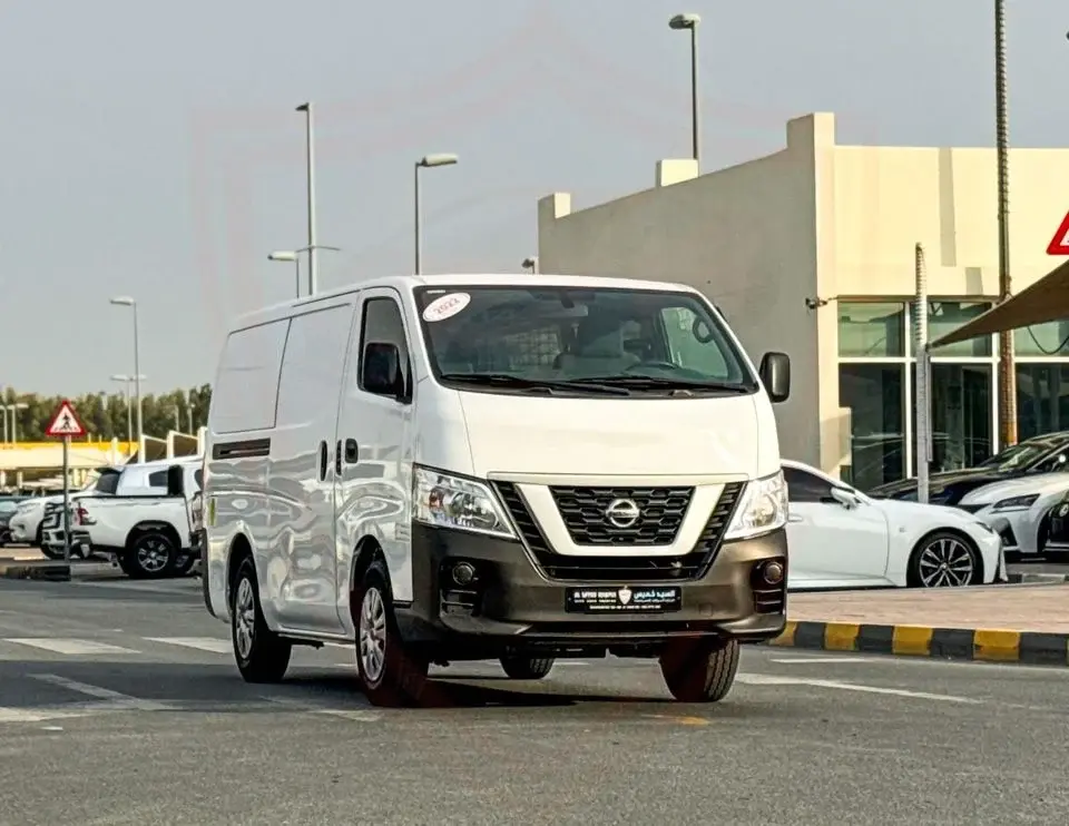 Nissan Urvan Panel Van High Roof 2.5L M/T Petrol Nissan Urvan Van 2.5 L 2022 GCC Accident-Free In Excel