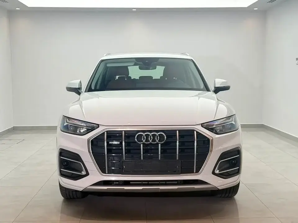 Audi Q5 45 TFSI GCC Specs S-line Premium Interior