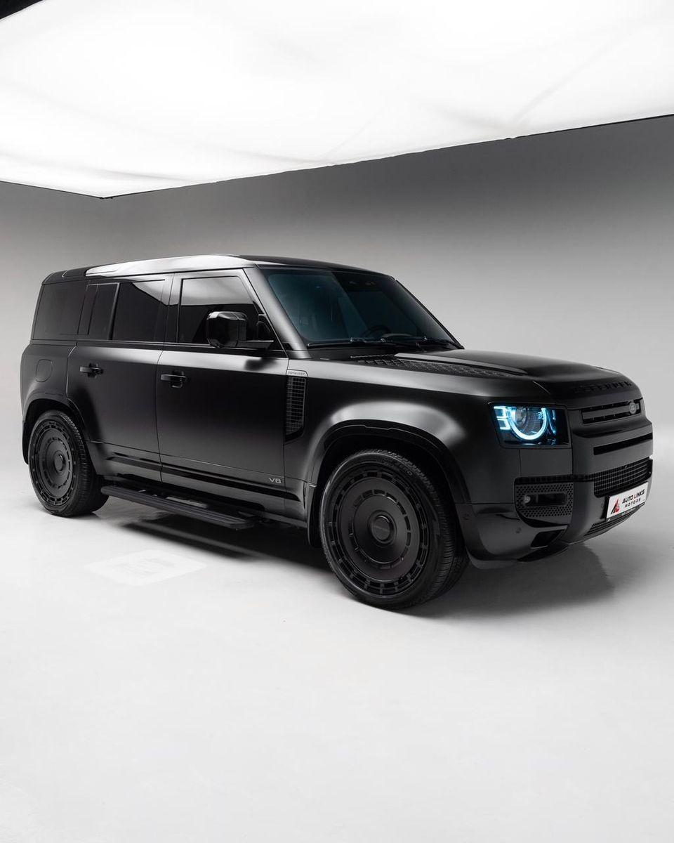 Land Rover Defender 110 X P525 5.0L