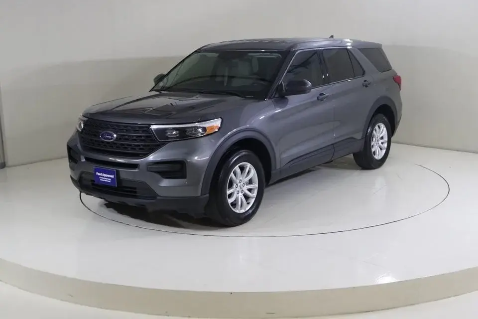Ford Explorer Base 100A 3.3L 4WD E3023 / FREE INSURANCE + REGISTRATION / AL TAYER MOTORS AL QOUZ SHOWROOM