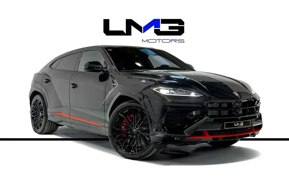 Lamborghini Urus SE 4.0T V8 Hybrid LAMBORGHINI URUS SE HYBRID STYLE PACKAGE REAR DIFFUSER AERO LIP FULL OPTIONS