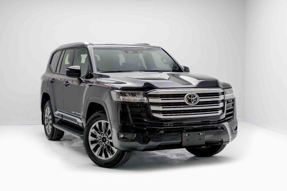 Toyota Land Cruiser GXR 3.5L - Attitude Black Inside Black Export Only