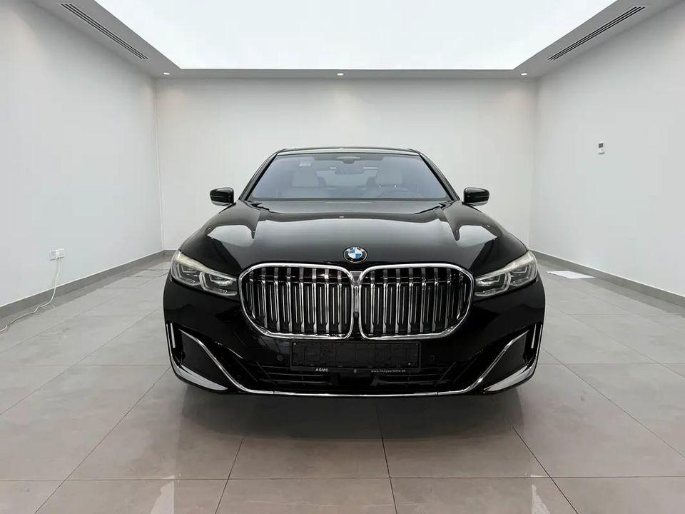 BMW 730Li GCC Specs 730Li - Excellent Condition