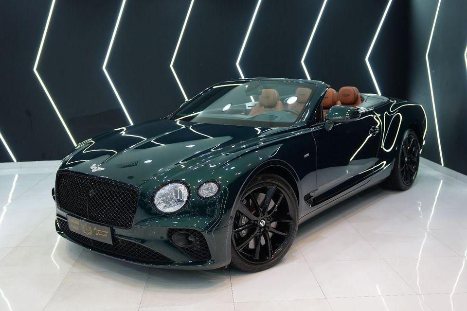 Bentley Continental GTC V8, Carbon Interior, Rotating Display, Touring Specification, GCC Spec!!