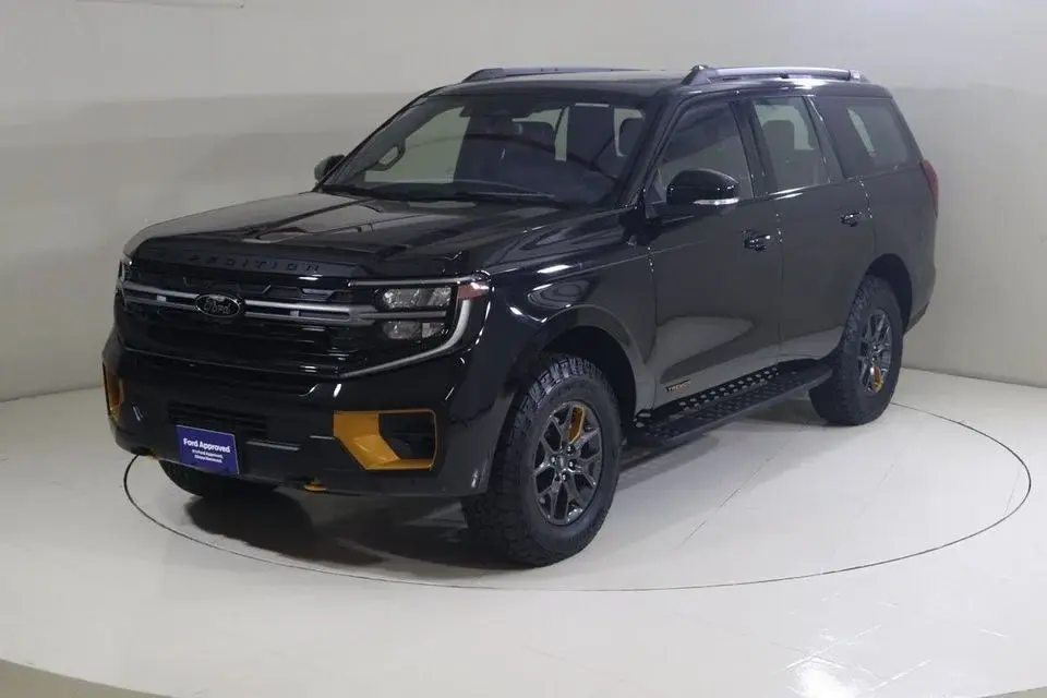 Ford Expedition TR2525 TREMOR / FREE Insurance + Registration/ AL TAYER MOTORS / AL QOUZ SHOWROOM