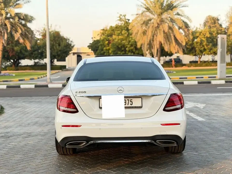 Mercedes-Benz E200 EL1 2.0L