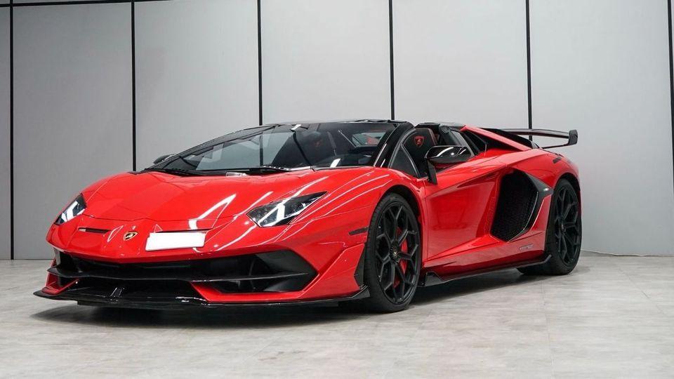 Lamborghini Aventador SVJ 6.5L V12 European Specs 8,700 KM Full Service History