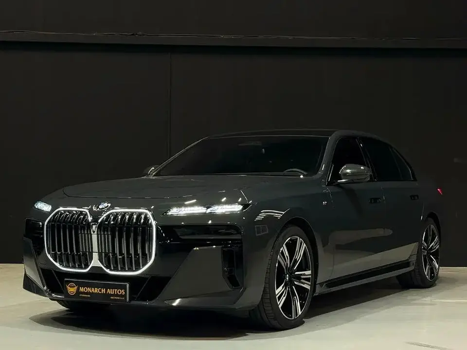 BMW 740i 740i MSPORT GCC SPEC WARRANTY
