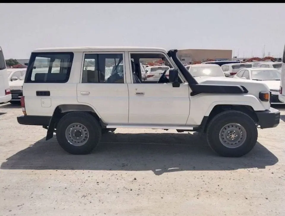 Toyota Land Cruiser 70 TOYOTA LAND CRUISER LC76 4.2D MT MY2025 (LHD)