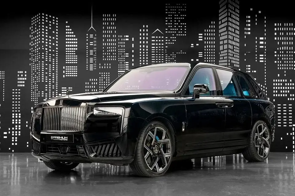 Rolls-Royce Cullinan ROLLS ROYCE CULLINAN BLACK BADGE GCC SPECS DEALER WARRANTY + SERVICE CONTRACT