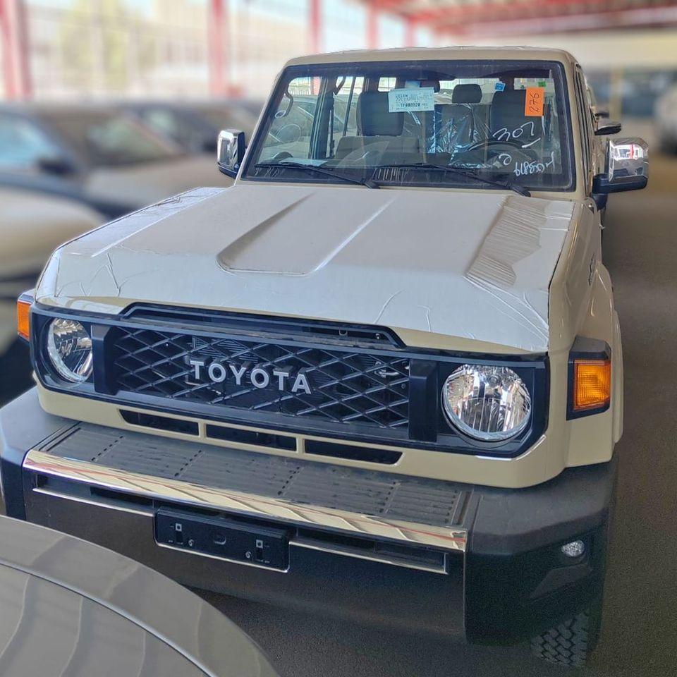 Toyota Land Cruiser 70 2026 Toyota LC76 4.0L Petrol Mid Option AT