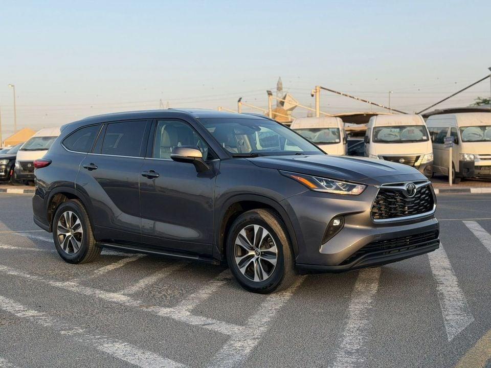 Toyota Highlander 2020 Toyota Highlander XLE Full Option 3.5L V6 - SunRoof - Full Radar System - 7 Seater -Push Start