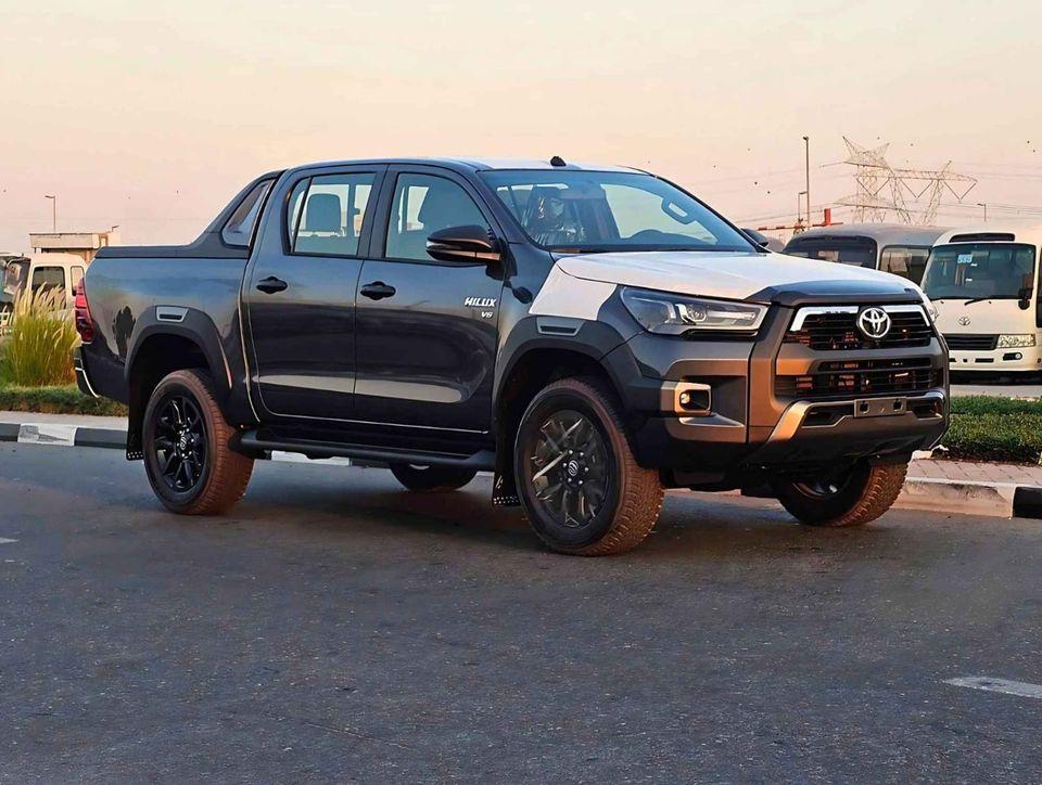 Toyota Hilux ADVENTURE 4.0L V6 PETROL PUSH START 360 CAMERA 18 AWHEELS WITH ROLL BAR AUTO A.C (CODE #