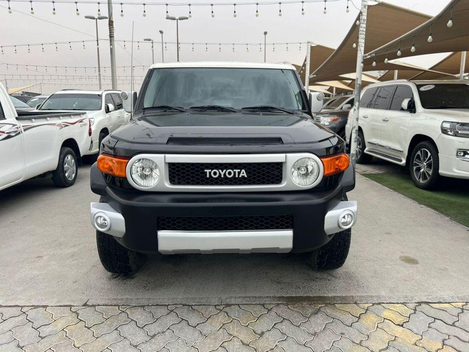 Toyota FJ Cruiser TOYOTA FJ CRUISERE 2018 Std 4.0L (270 HP)/V6