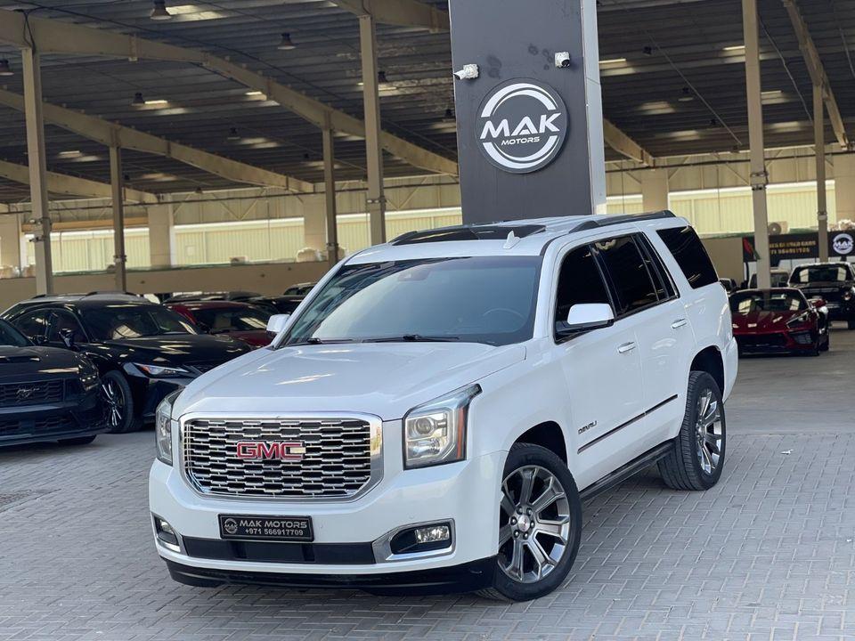 GMC Yukon Denali 6.2L (8 Seater) AUTOMATIC SUDE STEPS / RADAR / BLIND SPOTS / REAR SCREEN / SUPER CLEAN