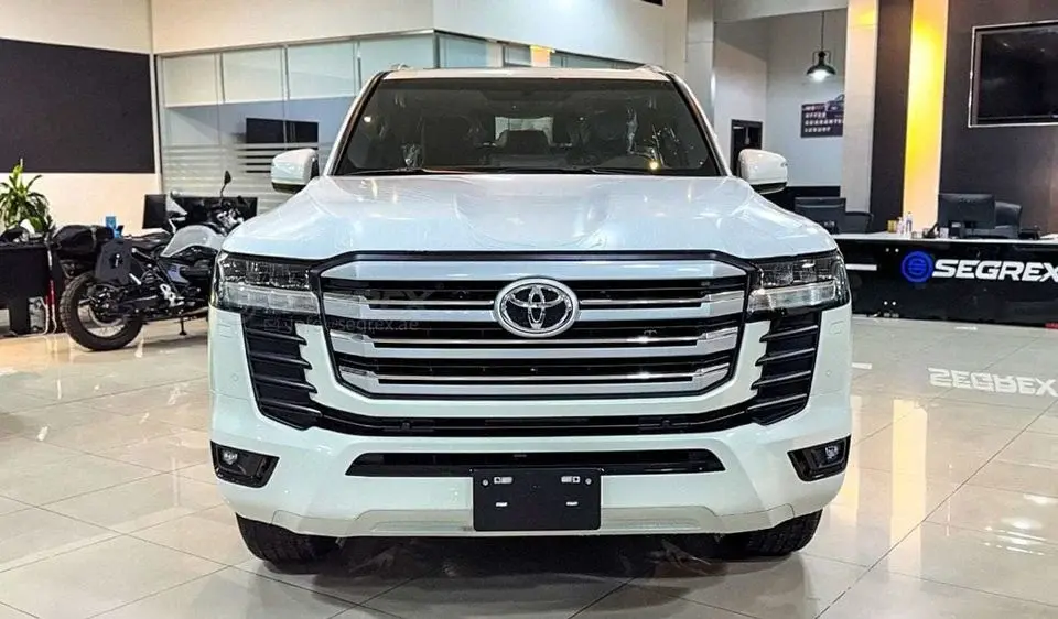 Toyota Land Cruiser (LC300) GXR, 4.0L Petrol 4WD 6-Speed Automatic 2026 Model Ready for Export