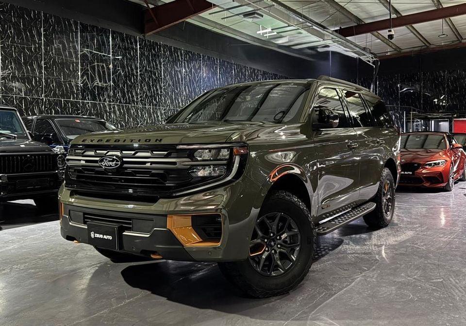 Ford Expedition Tremor 3.5L,440hp,V6 Petrol,Automatic,4x4,8 seats,5 doors